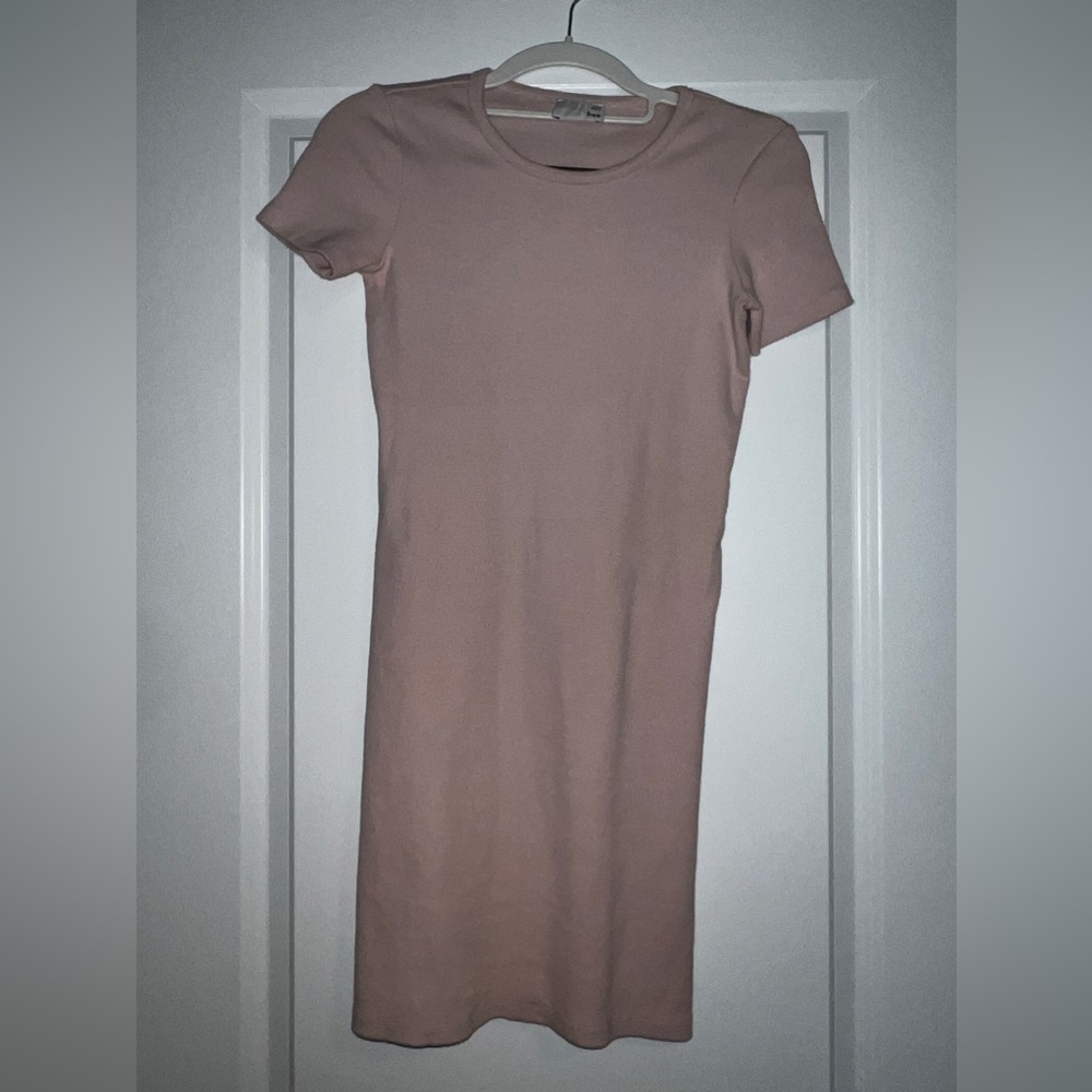 Aritzia pink body-con dress